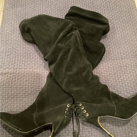 Boots - Picture 5 of 11